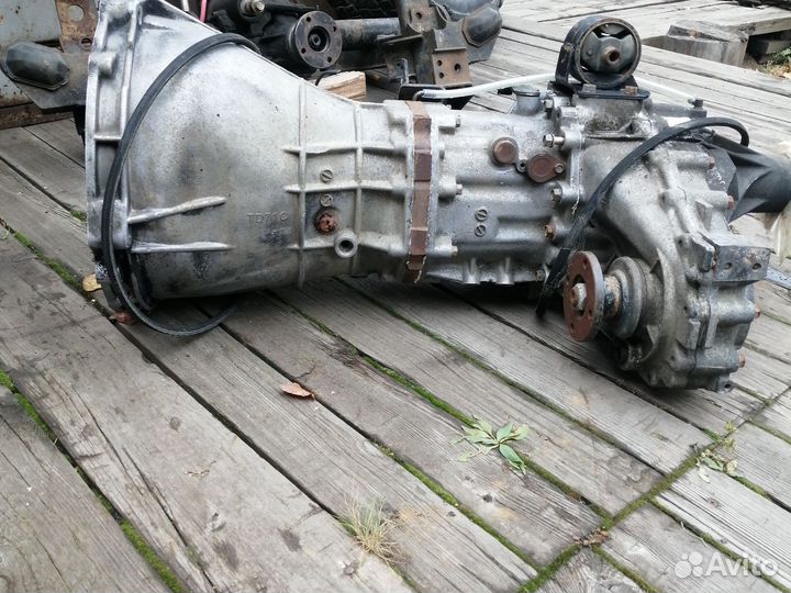 МКПП на Nissan atlas