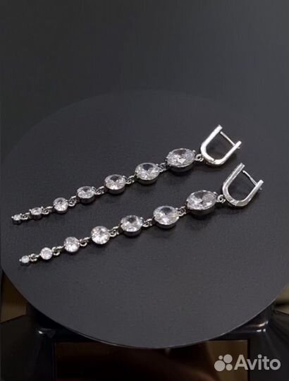 Серьги с кристаллами