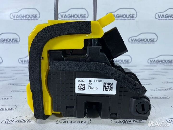 Замок двери задний левый Hyundai Solaris 1.4 G4LC