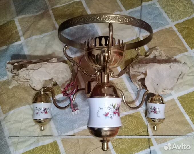 Люстры Румыния (латун, сталь и фаянс)