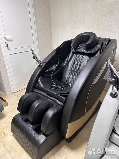 Массажное кресло