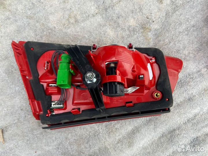 Фонарь задний левый внутренний Audi a6 c7