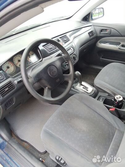 Mitsubishi Lancer 1.6 AT, 2005, 400 000 км