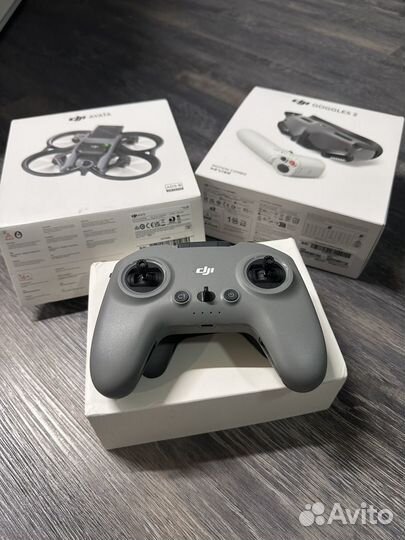 Dji avata pro view combo + remote controller 2