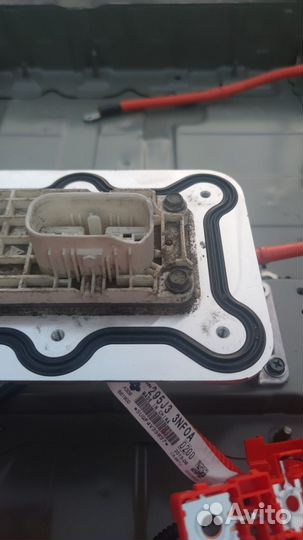 Корпус ввб Nissan leaf aze0