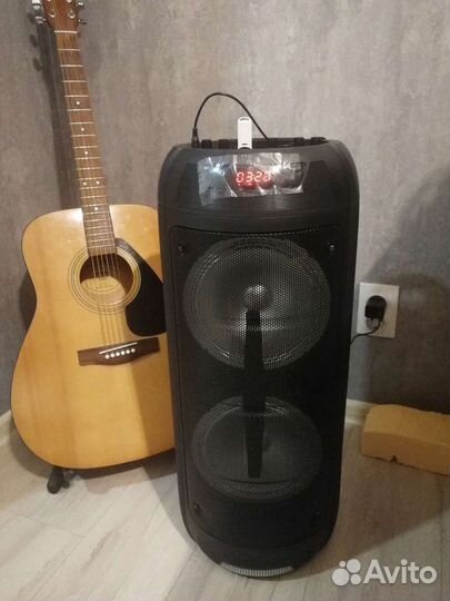 Портативная колонка большая