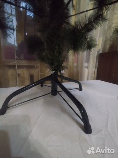 Ёлка искусственная 140см