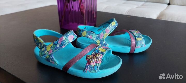Сандалии для девочки Crocs c 11