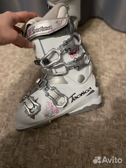 Горнолыжные ботинки