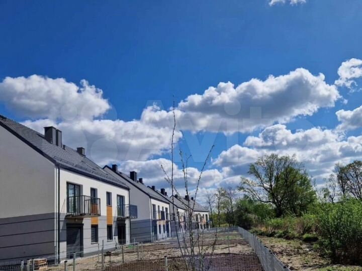 Таунхаус 62 м² на участке 2 сот.