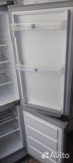 Холодильник бу маленький рядом