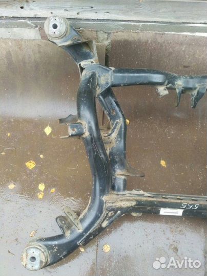 Подрамник задний Volkswagen Touareg 1 2002-2010