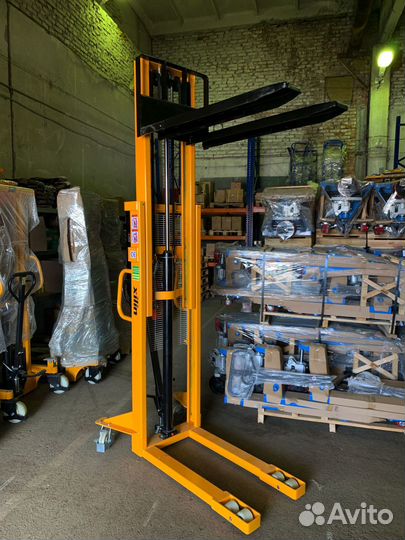 Штабелер гидравлический ручной