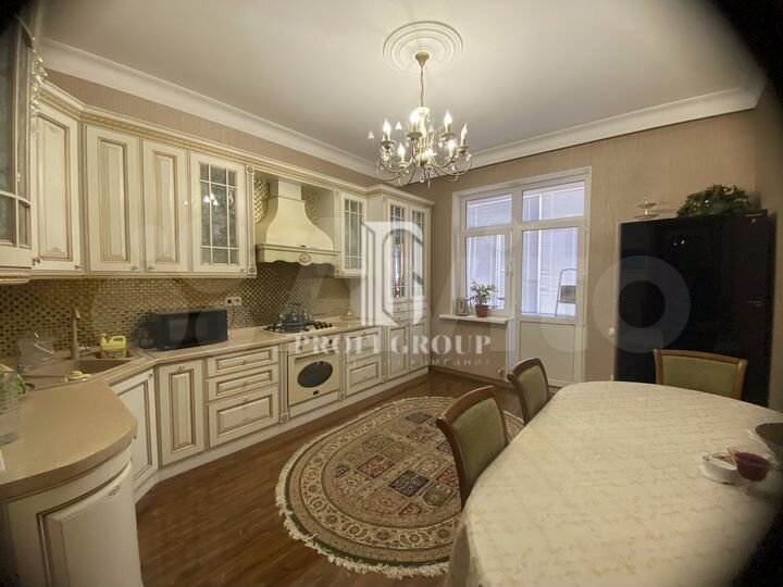 3-к. квартира, 109 м², 4/5 эт.