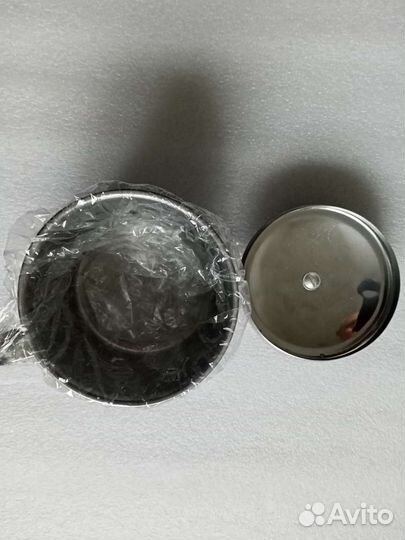 Кружка из нержавейки с крышкой,новая на 0,4 л