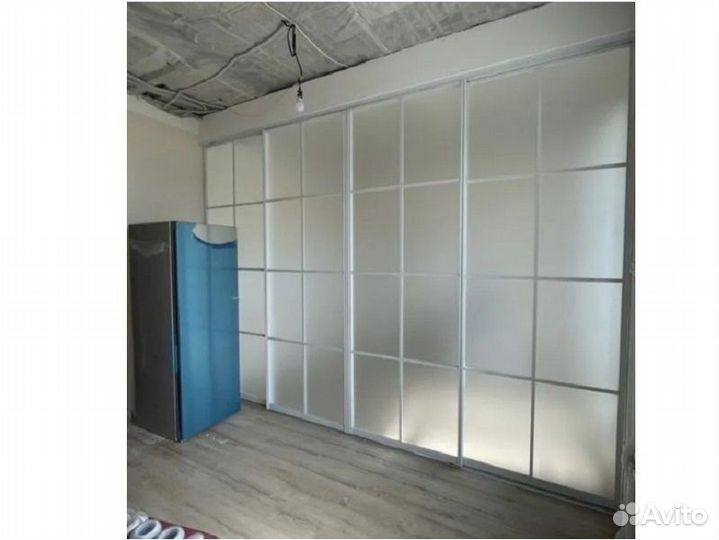 Двери купе в нишу