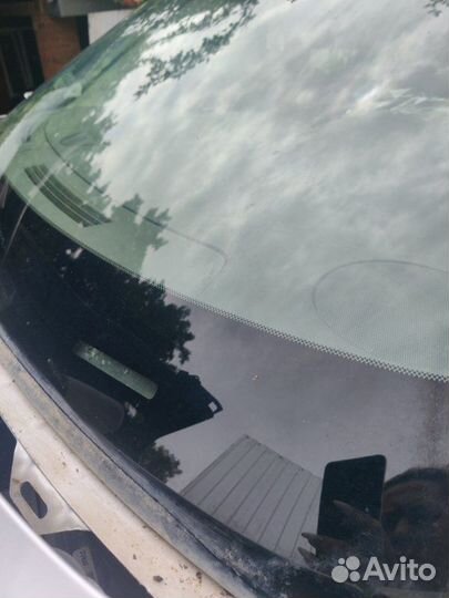 Стекло лобовое переднее Chrysler 300C LE/LX EGG