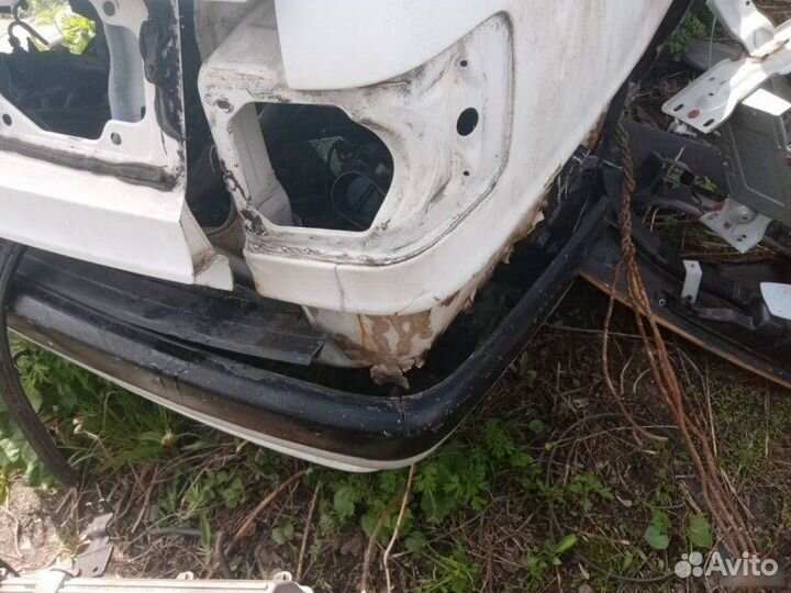 Бампер задний Audi 80 B3