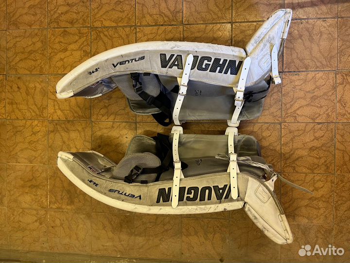 Вратарский комплект б/у vaughn LT80 SR