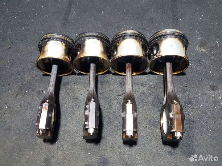 Поршень шатун Volkswagen passat b3 1.6 1F