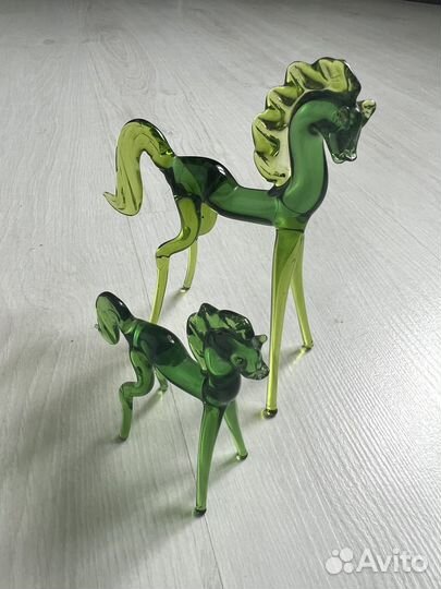 Статуэтка лошадка стекло