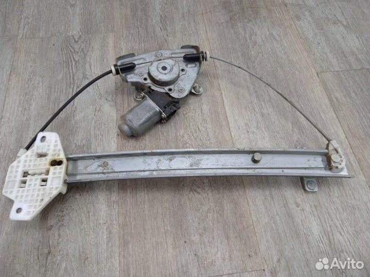 Стеклоподъемник задний правый Hyundai Solaris RB