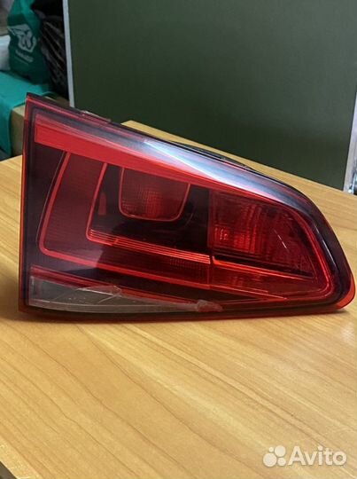 Фонарь крышки багажника WV. Golf 7