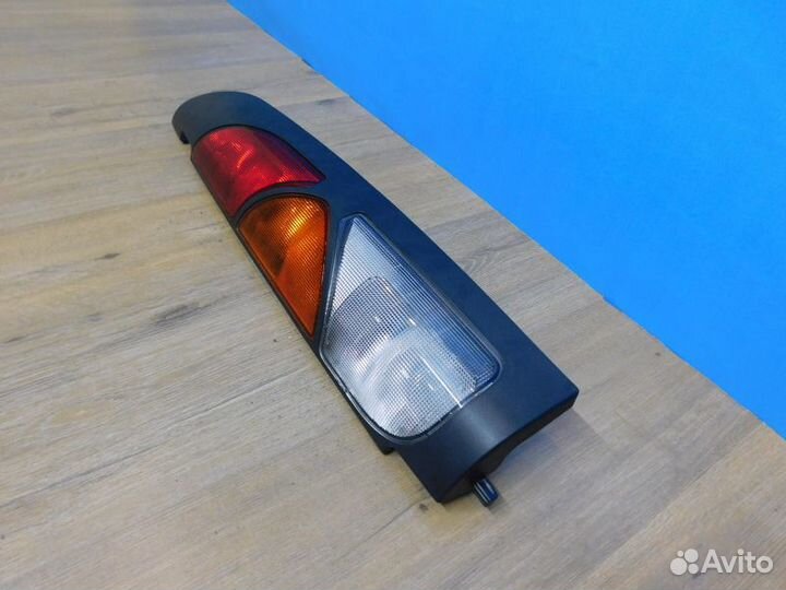 Фонарь задний правый Renault Kangoo 1 1997-2003