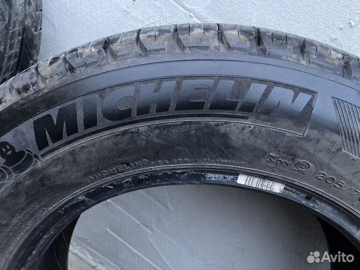 Michelin Latitude Tour HP 205/70 R15 96H