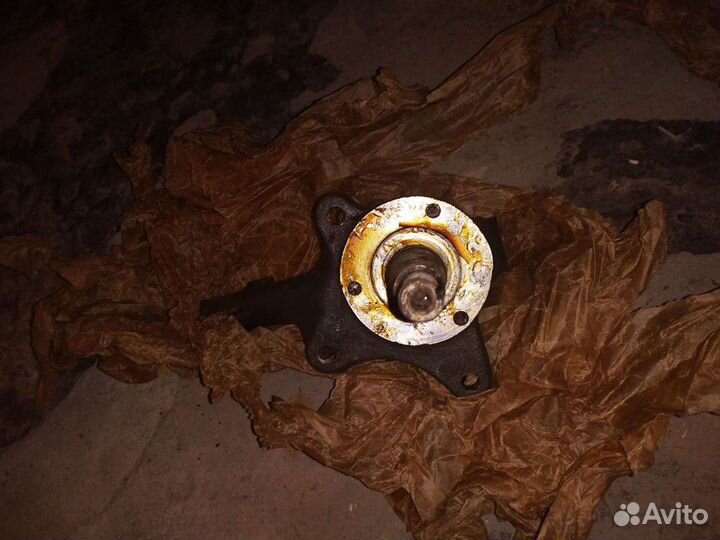 Поворотные кулаки и на Москвич 408, 412 и 2140