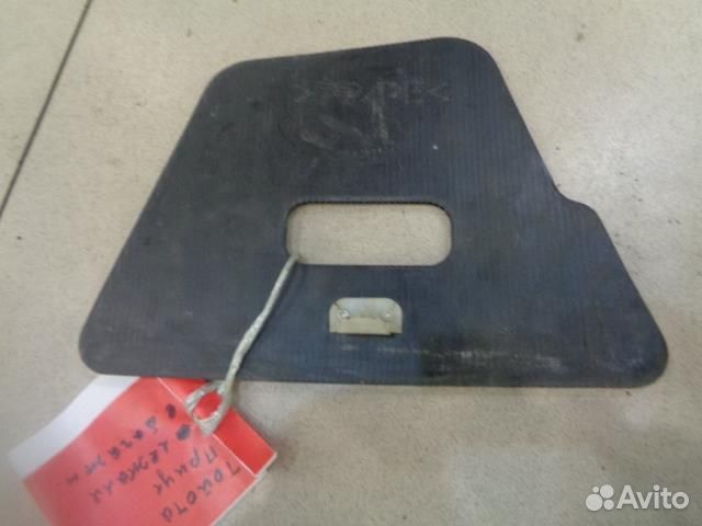 Обшивка багажника (крышка) Toyota Prius 1997-2003