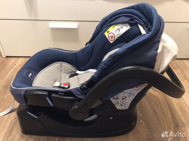 Универсальная коляска Chicco Activ3 (3 в одном)