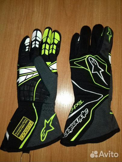 Перчатки для автоспорта FIA