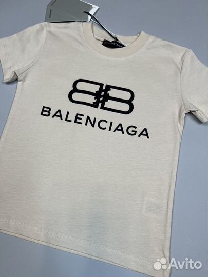 Костюм летний Balenciaga