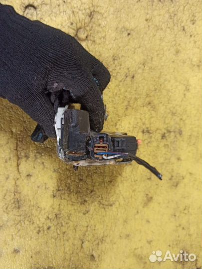 Замок двери задней правой для Mitsubishi Lancer 9