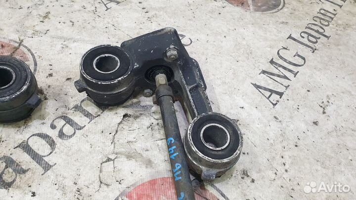 Передние рычаги в сборе на Mercedes-Benz W126