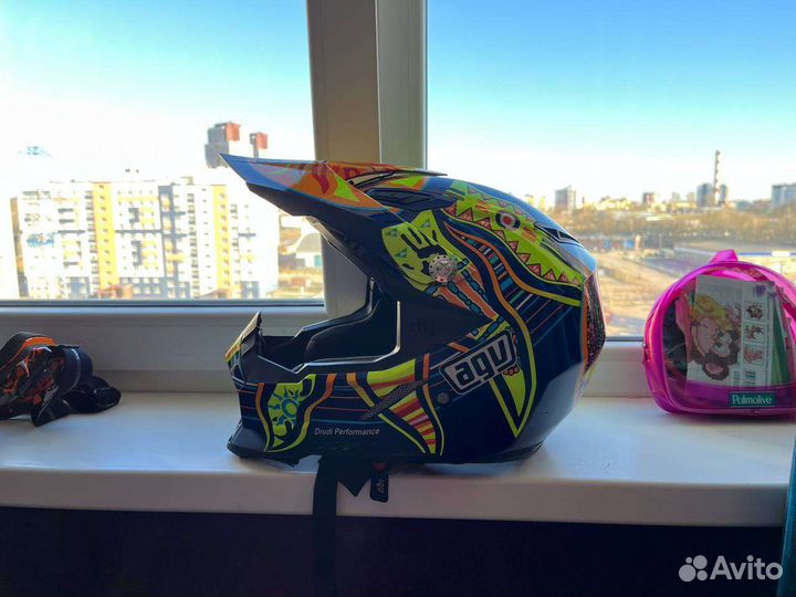 Кроссовый шлем agv