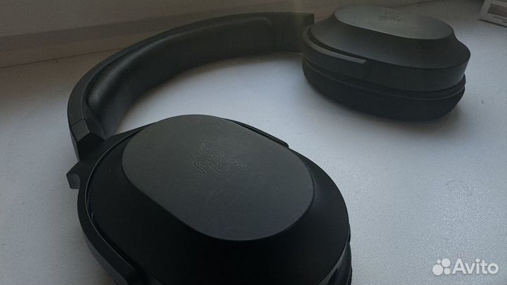 Беспроводные наушники Razer Barracuda X