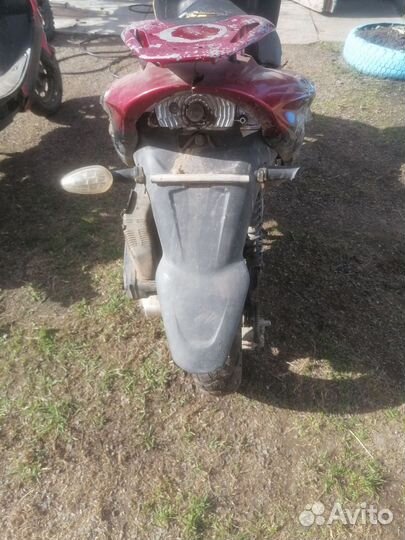 Скутер 150 кубов