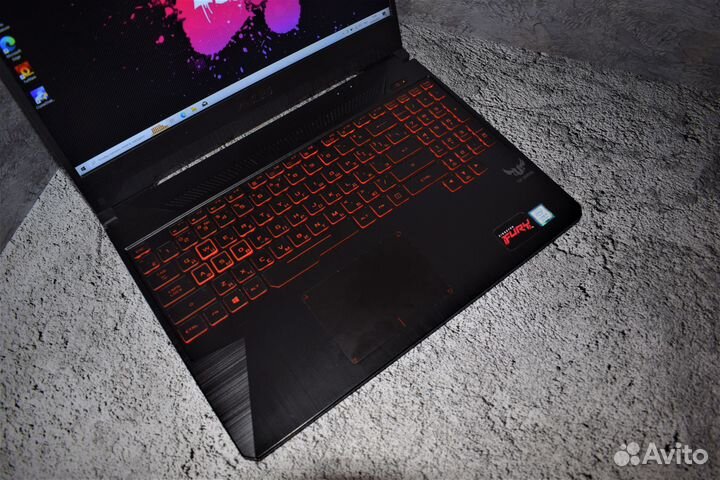 Игровой ноутбук asus на Core i5-8300H/ GTX 1060