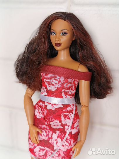 Барби мбили фашионистас