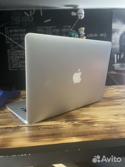 Apple MacBook Air 13
