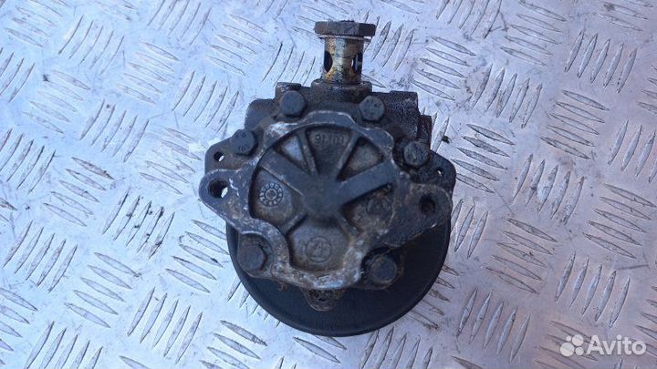 Насос гур Volkswagen Transporter 4 1994