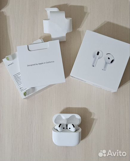 Беспроводные наушники Apple AirPods 4 новые