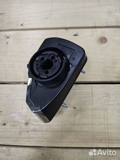 Кронштейн зеркал lexus RX4