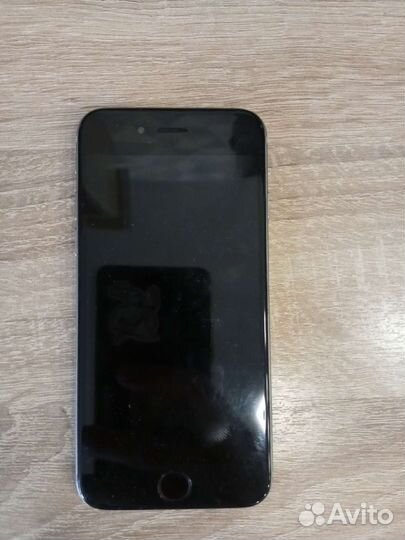 Телефон iPhone 6