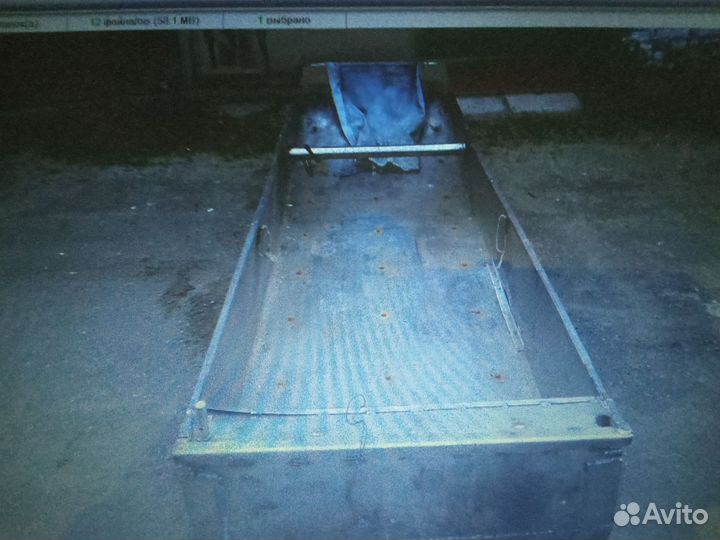 Снегоходные сани