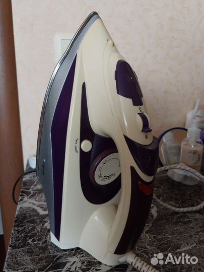 Утюг lamark