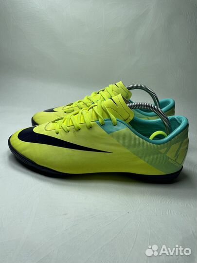 Сороконожка nike mercurial 2011 года