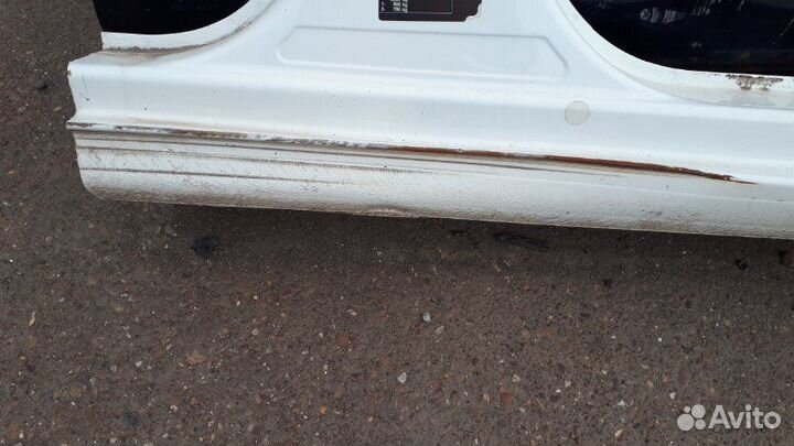 Стойка кузова правая Skoda Fabia 5J2 CGP 2012